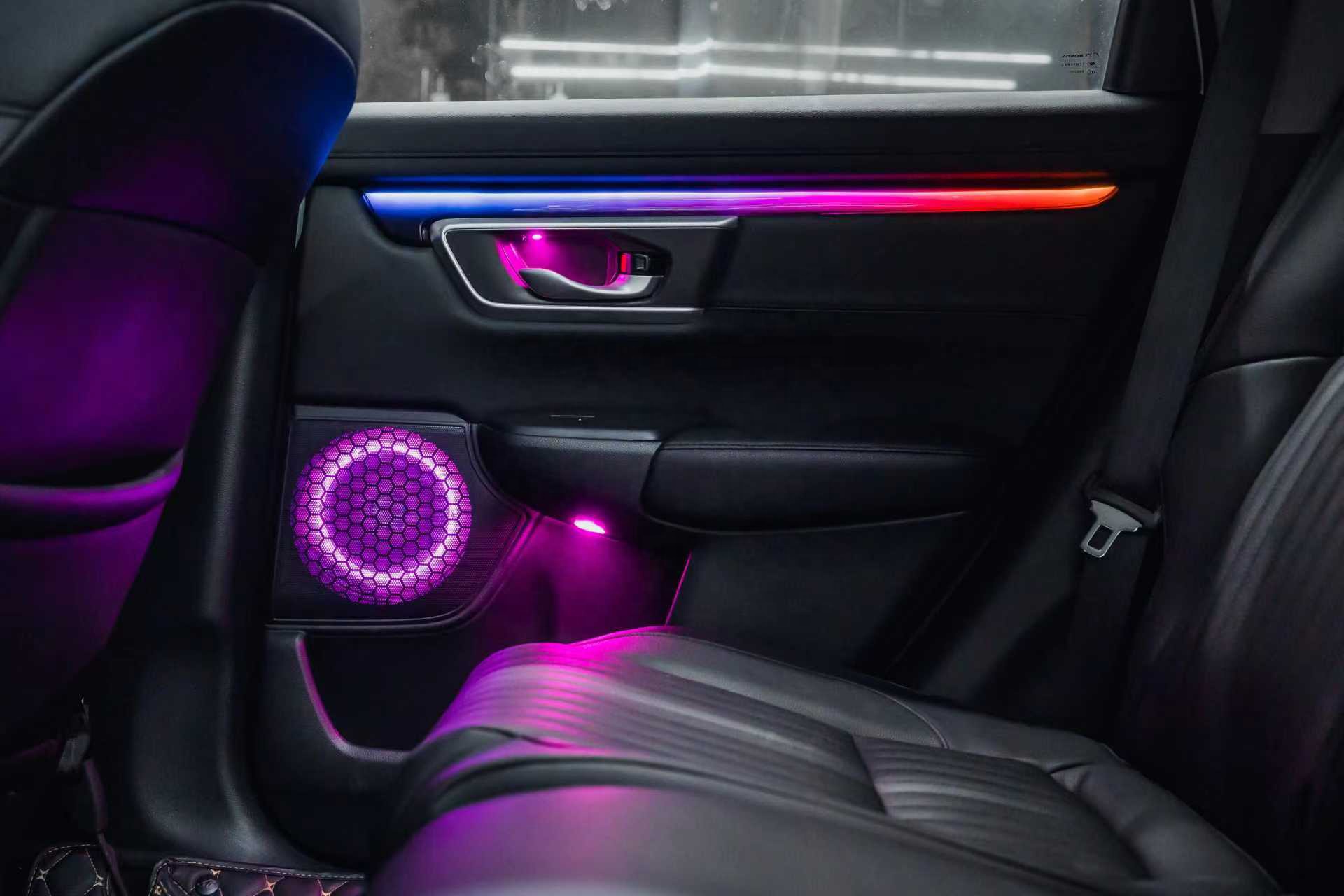 طقم إضاءة داخلية LED بـ64 لونً - مراجعة Car Ambient Lighting 64 Color وسعره