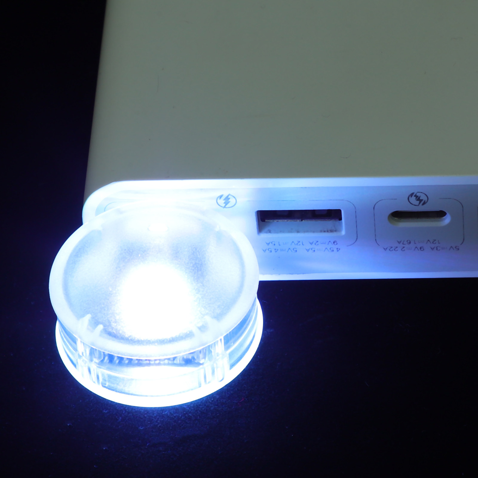مصباح ليلي ذكي يعمل بالصوت عبر - مراجعة Car Ambient Light Sound Activated وسعره